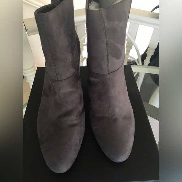 Sz 13 faux suede ankle boots NIB - Picture 4 of 4